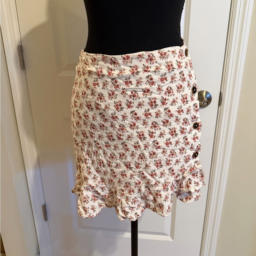 Hollister Ultra-High Rise Mini Floral Skirt